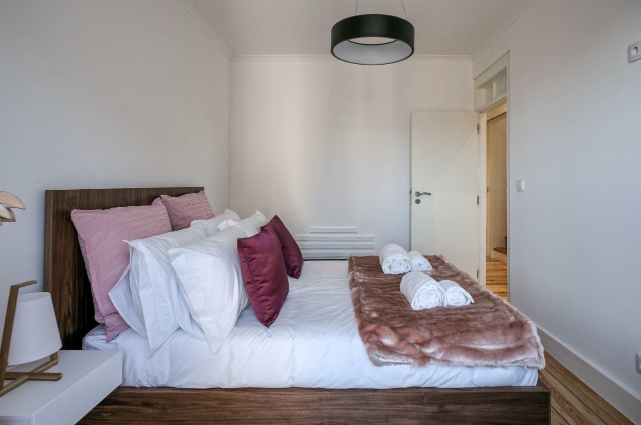 Hip Tailor Made Duplex Penthouse In Bairro Alto Apartment Lisbon Exterior photo