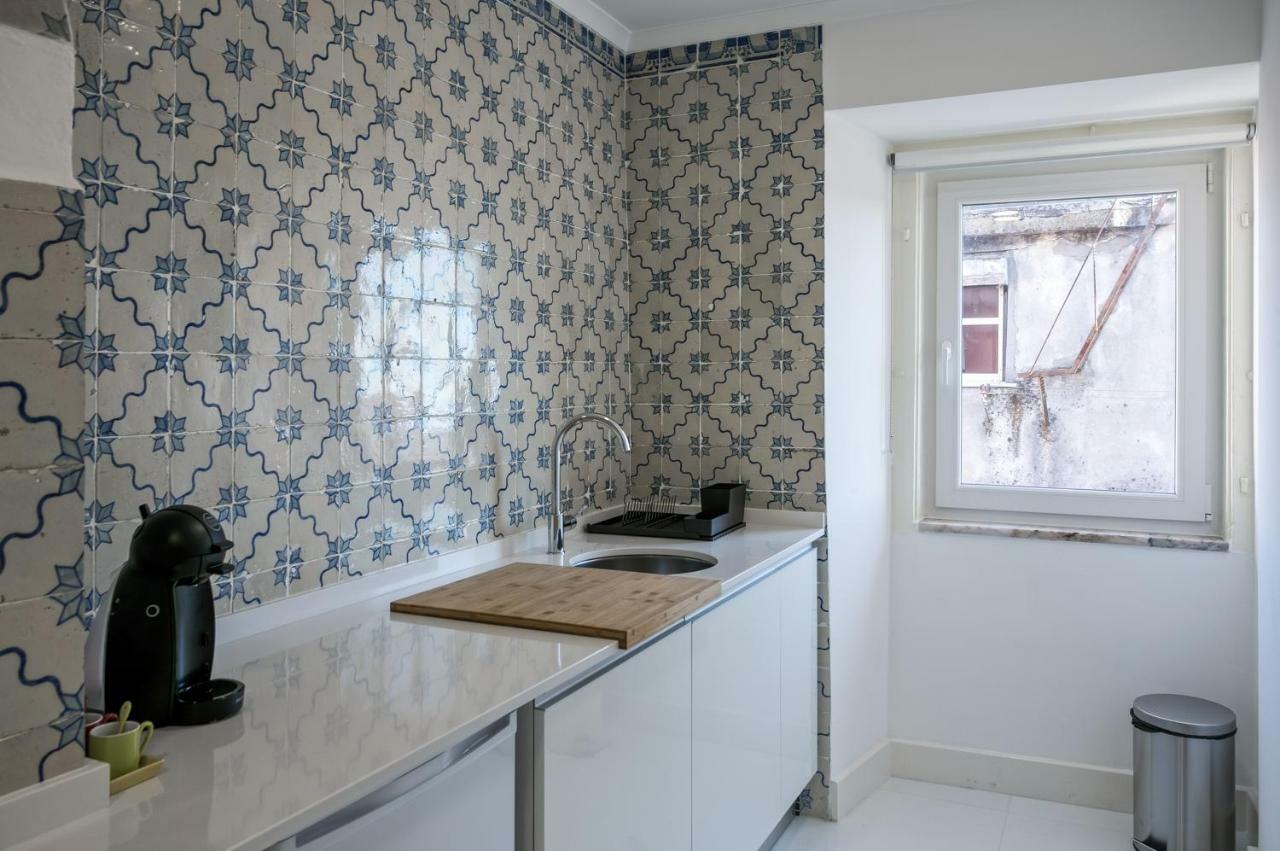 Hip Tailor Made Duplex Penthouse In Bairro Alto Apartment Lisbon Exterior photo