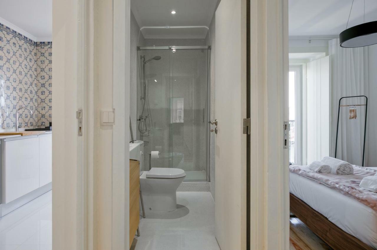 Hip Tailor Made Duplex Penthouse In Bairro Alto Apartment Lisbon Exterior photo